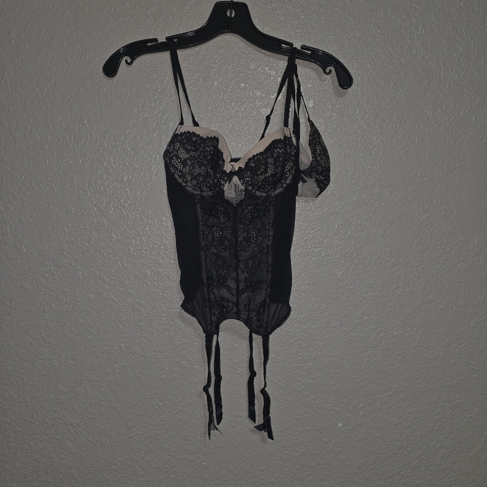 Victorias Secret Black Lace Corset Lingerie Garter 32B